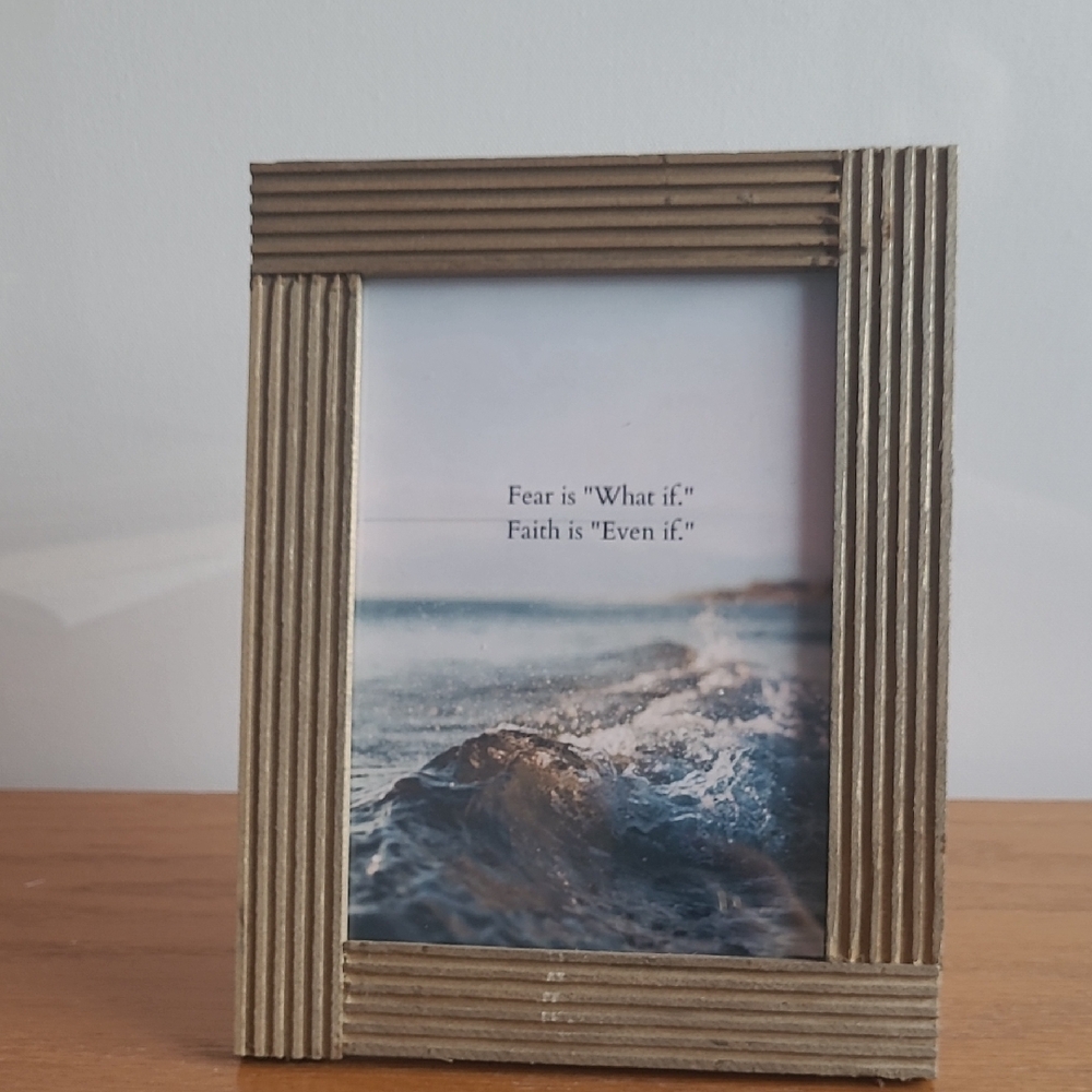 Elegant Brown Photo Frame